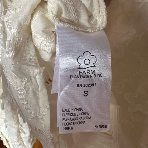 FARM Rio 3D Star Embroidered Blouse - Picture 5 of 5